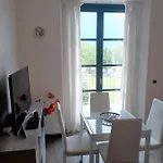 Appartamento Campione Giulia Exclusive Lakefront By Gardadomusmea *