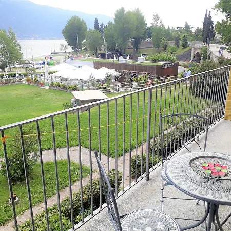 Campione Giulia Exclusive Lakefront By Gardadomusmea *